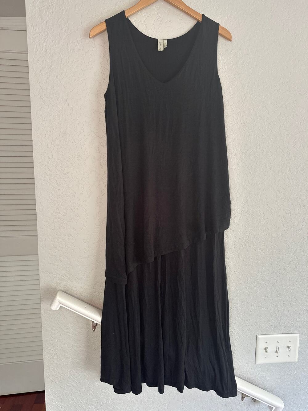 NEW Sahalie Black Layered Sleeveless Midi Dress Minimalist Vacation Resortwear